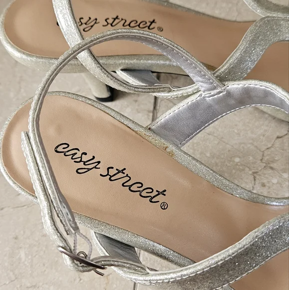 Easy Street Sandals - Picture 5 of 7